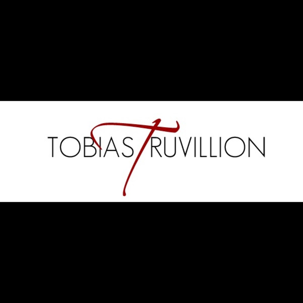 Meet your Posher, Tobizzness